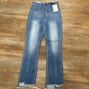 Evidnt Los Angeles Tangier Step Hem Straight Jeans